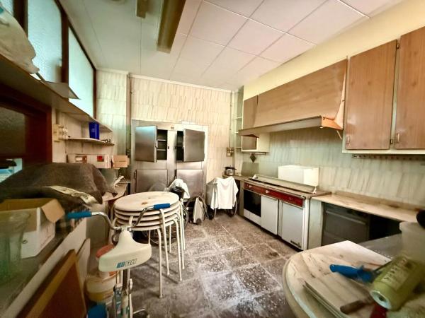 Edificio en plaza Maestro Quislant