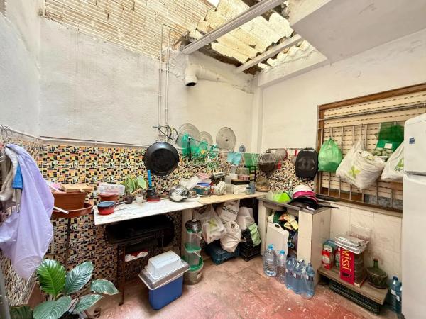 Edificio en plaza Maestro Quislant