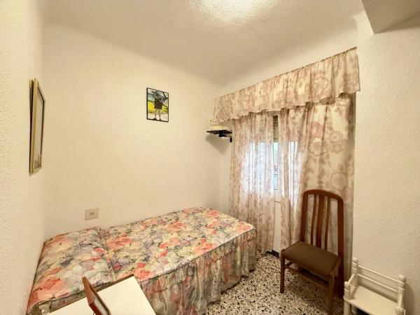 Edificio en plaza Maestro Quislant