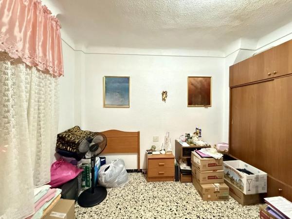 Edificio en plaza Maestro Quislant