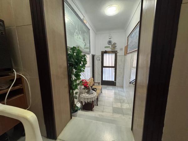 Edificio de uso mixto en plaza Maestro Quislant, 12