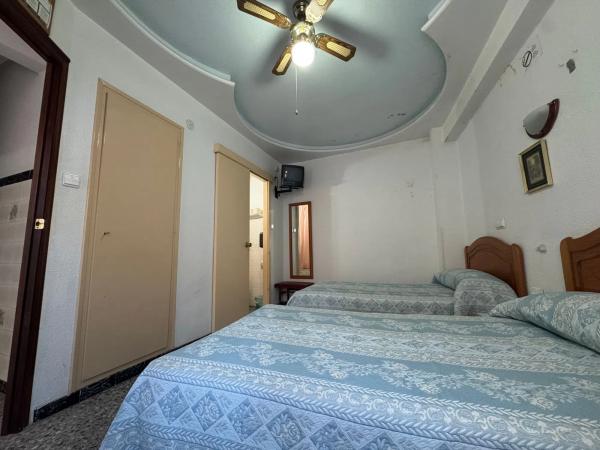 Edificio de uso mixto en plaza Maestro Quislant, 12