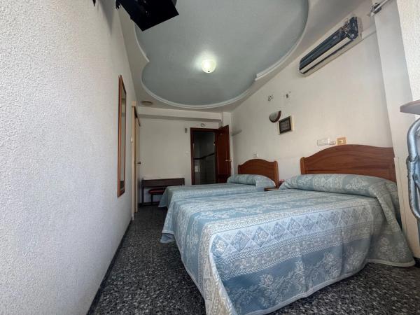 Edificio de uso mixto en plaza Maestro Quislant, 12