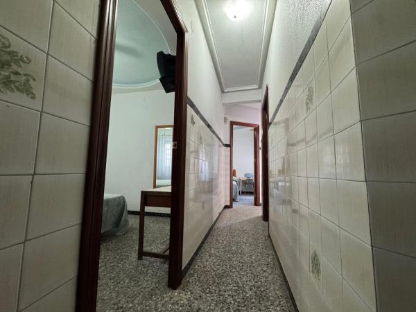 Edificio de uso mixto en plaza Maestro Quislant, 12