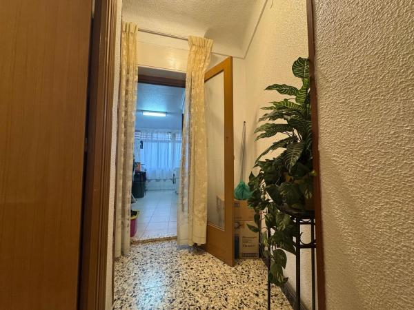 Edificio de uso mixto en plaza Maestro Quislant, 12