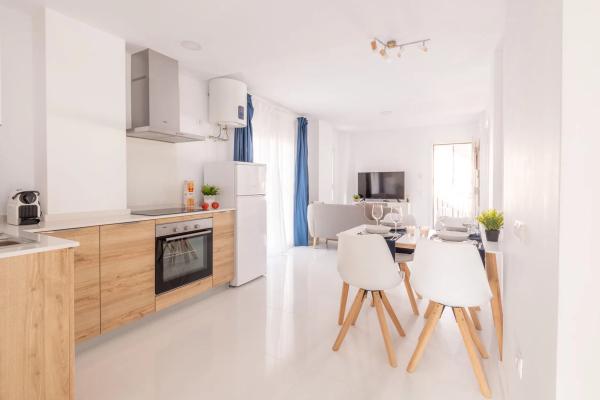 Edificio hotelero en calle Hellín, 7