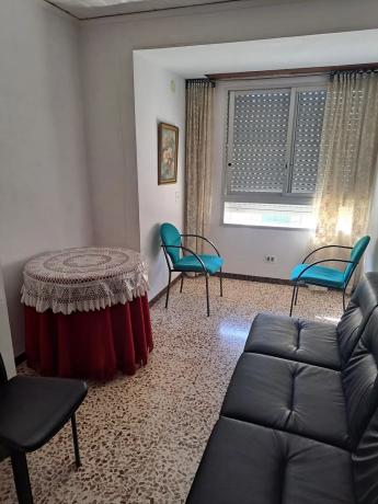 Edificio residencial en plaza de Baix Vila s/n