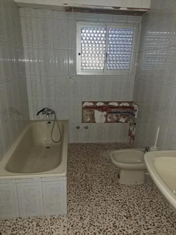 Edificio residencial en plaza de Baix Vila s/n