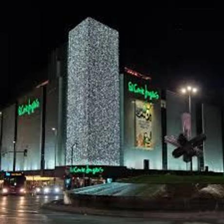 Edificio de uso mixto