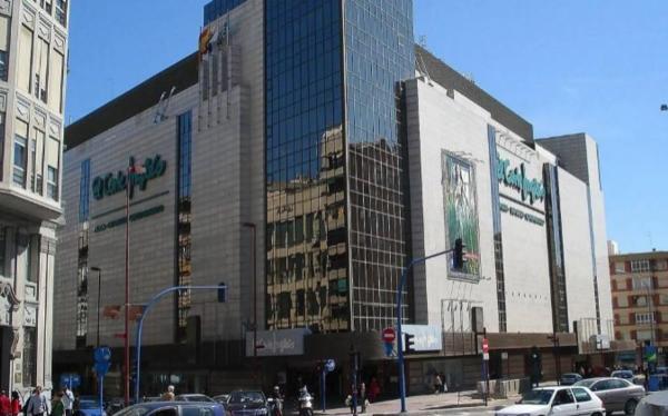 Edificio de uso mixto