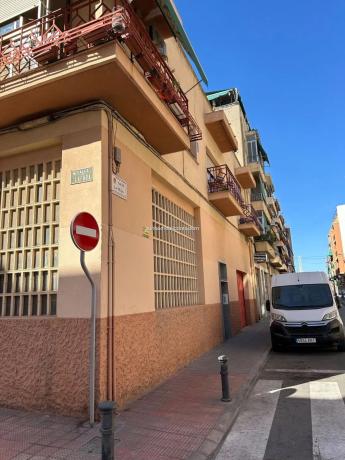 Edificio en Barrio La Florida