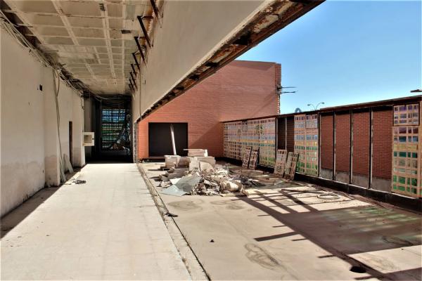 Edificio de uso mixto en avenida de Alcalde Lorenzo Carbonell