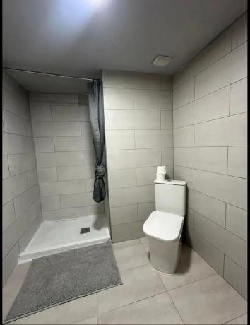 Edificio de uso mixto en calle General Espartero, 5