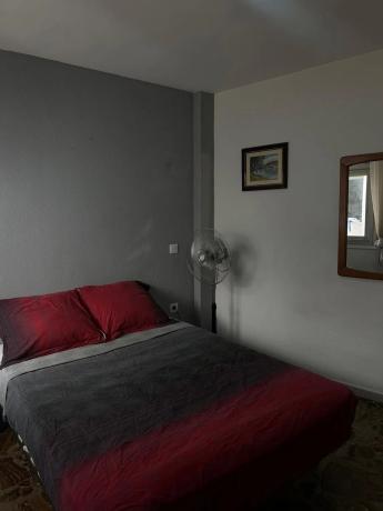 Edificio de uso mixto en calle General Espartero, 5