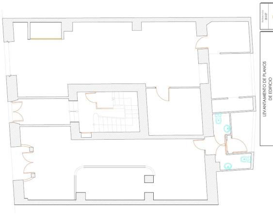 Edificio de uso mixto en calle Belando