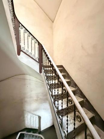 Edificio de uso mixto en calle Belando