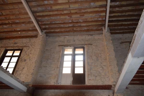 Edificio de uso mixto en calle Gravina, 15