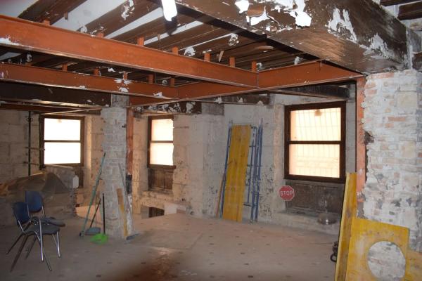 Edificio de uso mixto en calle Gravina, 15