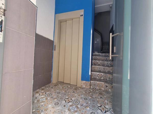 Edificio de uso mixto en calle Josep Maria Py s/n