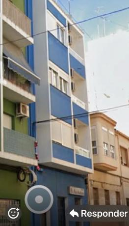 Edificio de uso mixto en calle Josep Maria Py s/n