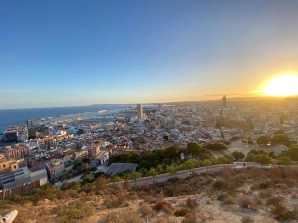 Edificio de uso mixto