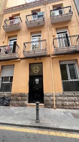 Edificio en calle Colon, 12