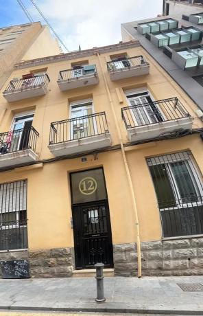 Edificio en calle Colon, 12