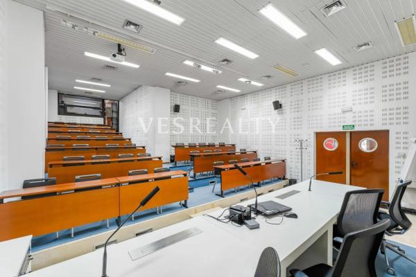 Edificio en plaza Ruperto Chapí