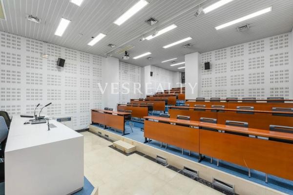 Edificio en plaza Ruperto Chapí