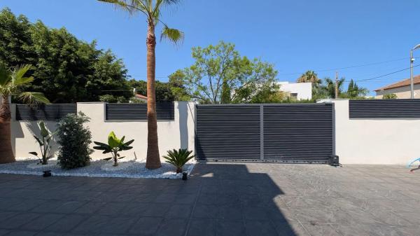 Edificio hotelero en calle del Periodista Adrián López