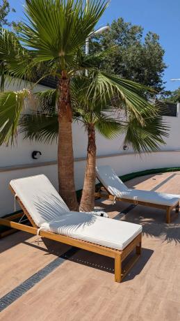 Edificio hotelero en calle del Periodista Adrián López, 2