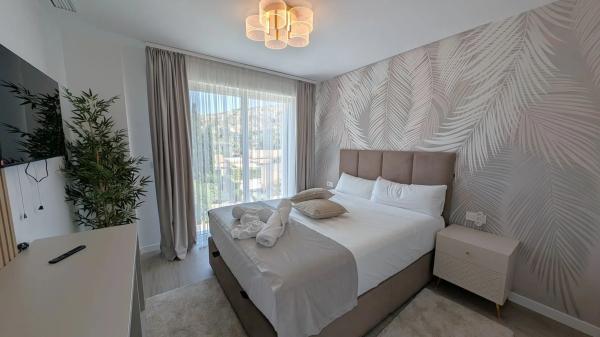 Edificio hotelero en calle del Periodista Adrián López, 2