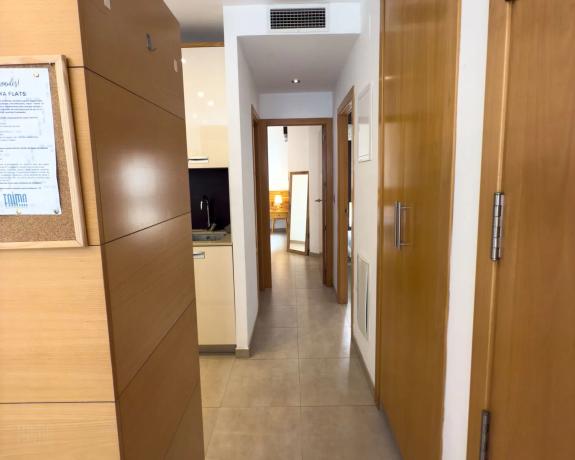 Edificio de uso mixto en calle Díaz Moreu