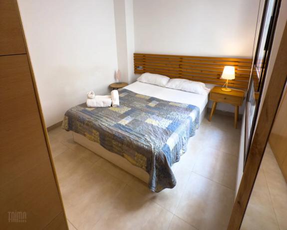 Edificio de uso mixto en calle Díaz Moreu, 58