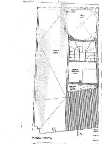 Edificio de uso mixto en calle Díaz Moreu, 58