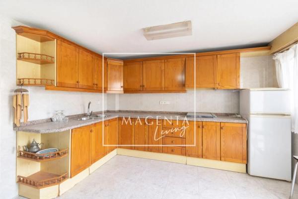 Edificio de uso mixto en calle Marqués del Bosch