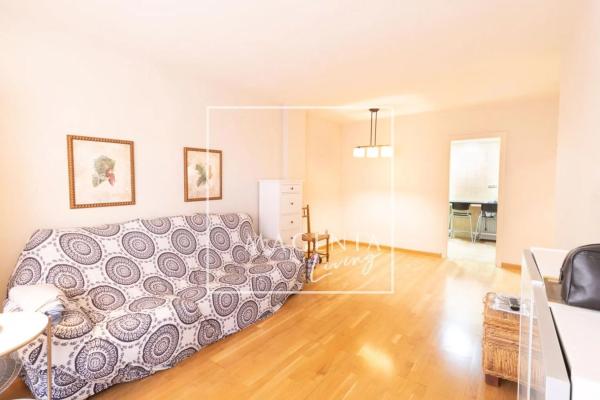 Edificio de uso mixto en calle Marqués del Bosch