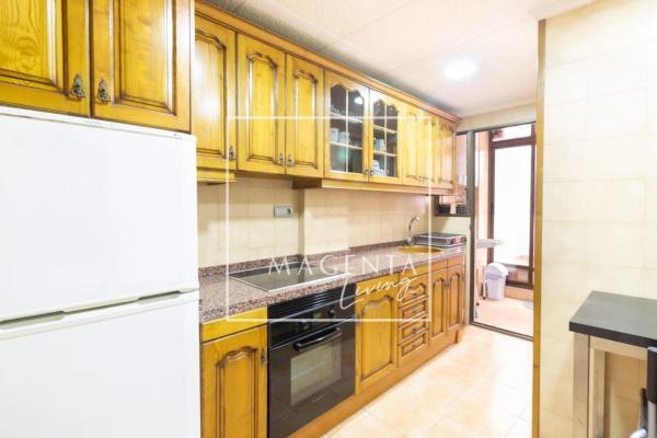 Edificio de uso mixto en calle Marqués del Bosch