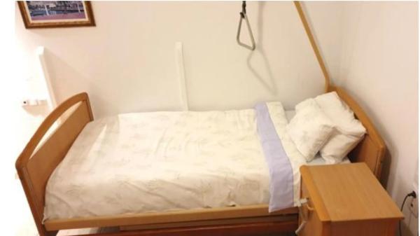 Edificio de uso mixto en calle Alfaz del Pi