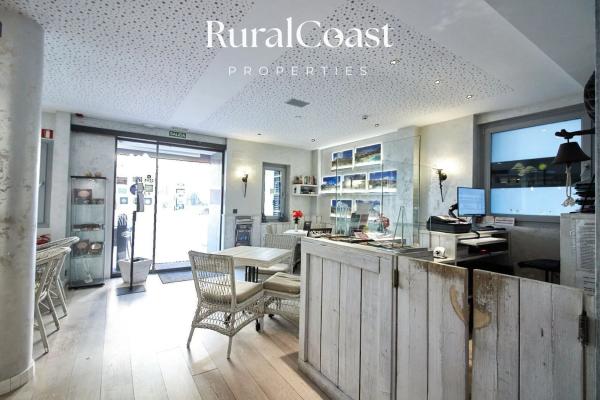 Edificio de uso mixto en calle Nou del Doctor j Brotons