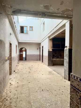 Edificio de uso mixto