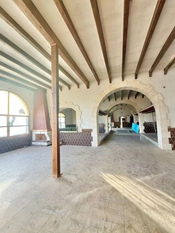 Edificio de uso mixto