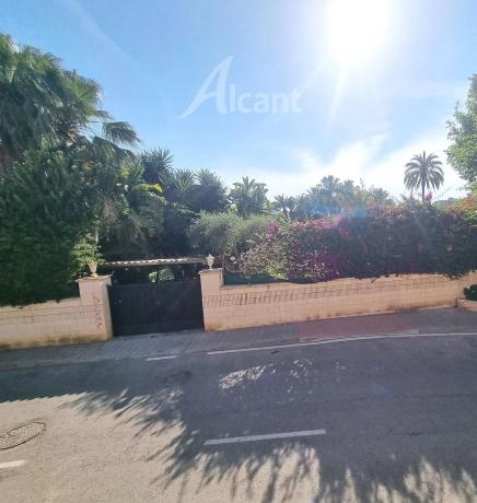 Edificio residencial en calle Benimagrell, 60