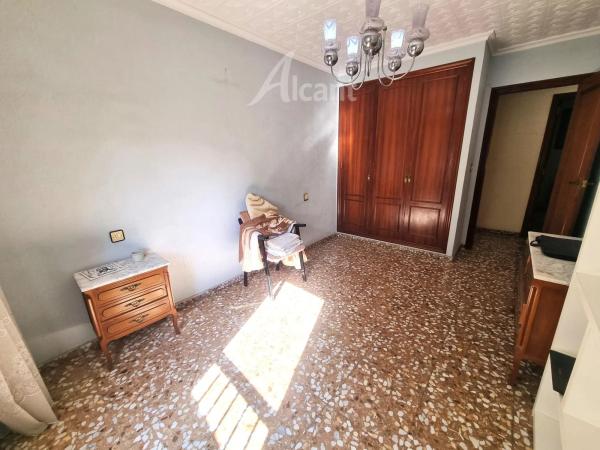 Edificio residencial en calle Benimagrell, 60