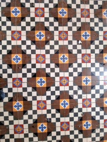 Edificio de uso mixto