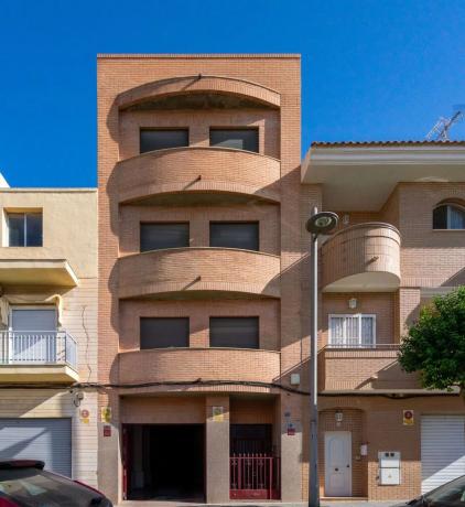 Edificio en plaza Alcalde Felipe Mallol