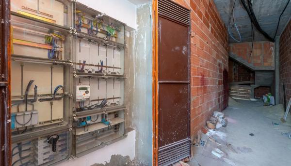 Edificio en plaza Alcalde Felipe Mallol