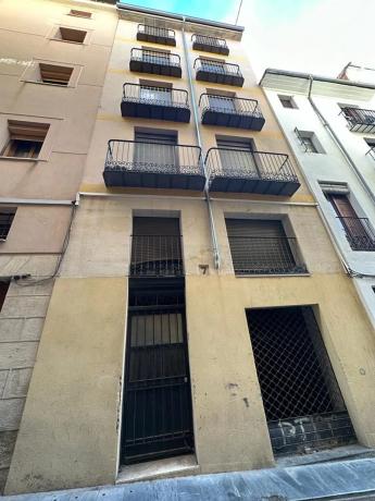 Edificio residencial en calle Sant Joan, 5