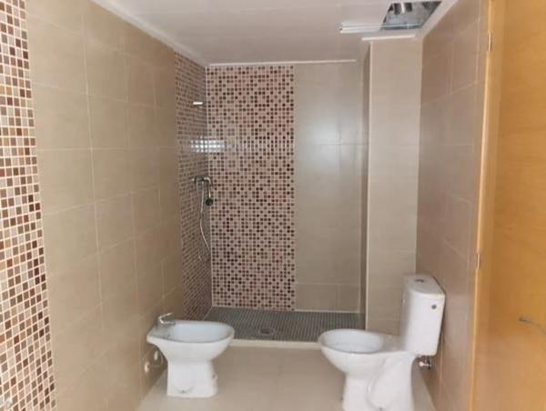 Edificio en avenida del País Valencià