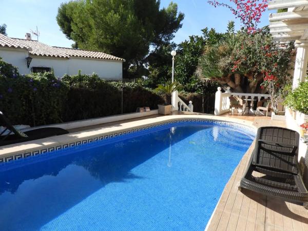 Edificio hotelero en Partida Calalga